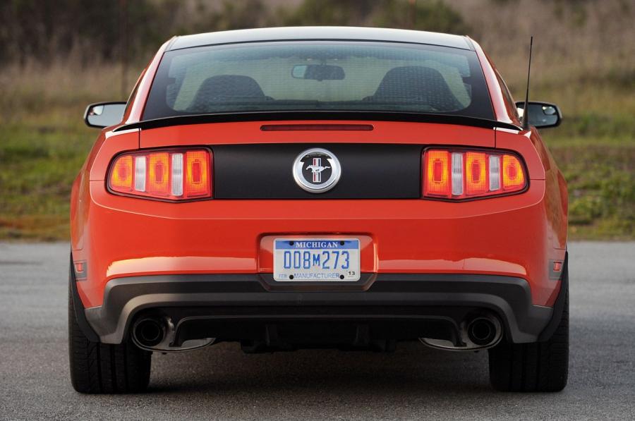  Ford Mustang Boss 302 2012 года  (фото 27 из 208)